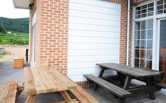 Tongyeong Hanin Pension