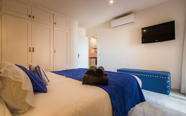 Holidays2Malaga Malagueta Beach