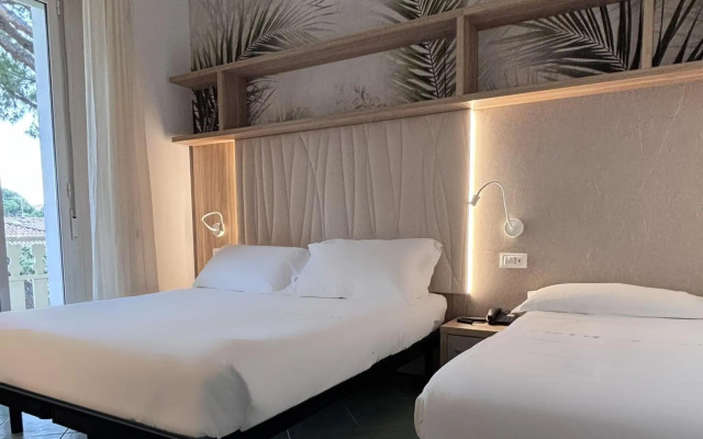 Family Hotel Pinetina Mare