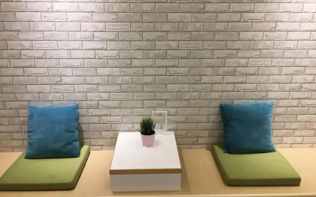 Feng Chia Colorful B&B