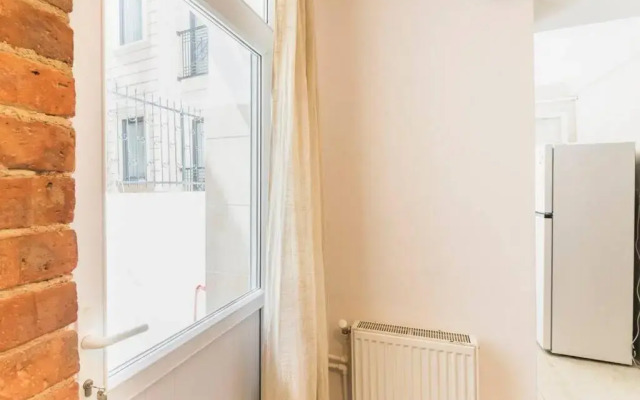 Beautiful 2BR House w/AC 400meters Taksim Square