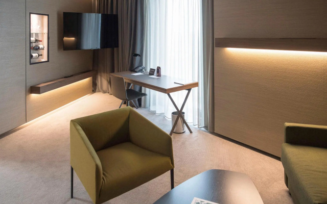 Radisson Blu CDG Airport Terminal Hotel