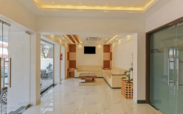 Treebo Goodland Residency - 500m from Railway Station