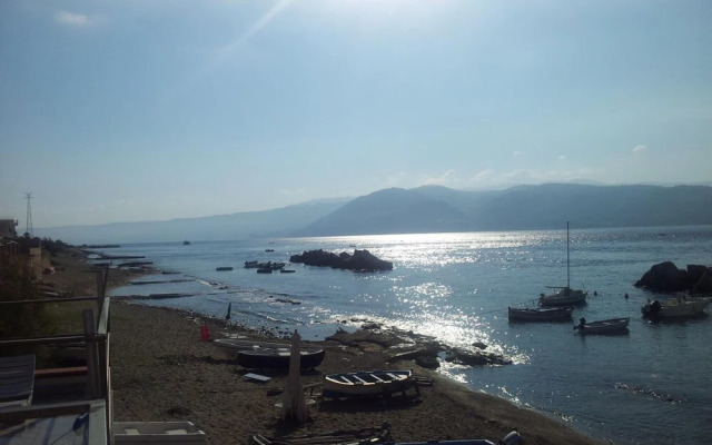 Limoni sul mare