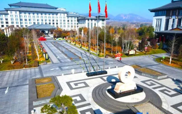 Holiday Inn Wuyuan Huazhong – Outside – Baoding