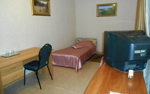 Avrora Hotel