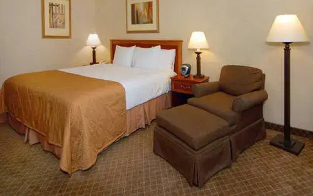 Clarion Mansion Inn