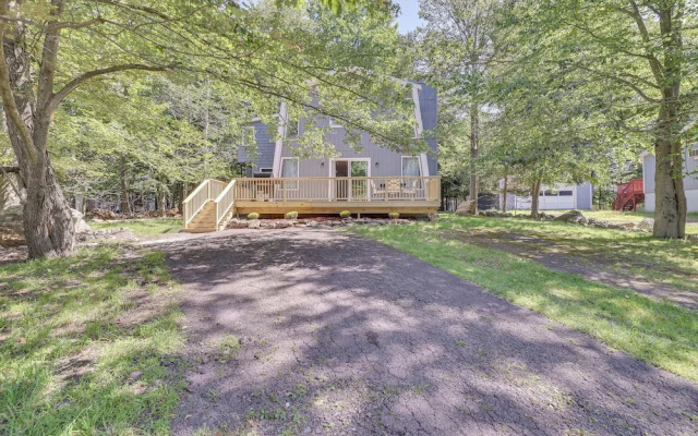 Community Perks: Family Poconos Home w/ Deck!