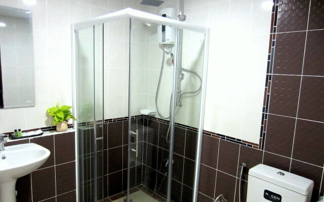 Life Grand Hotel