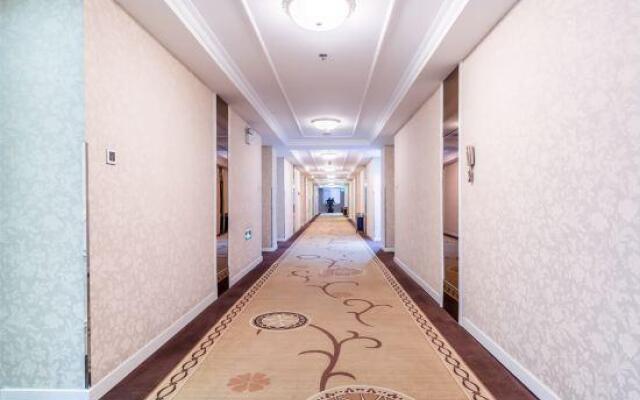 Huanghe Hotel