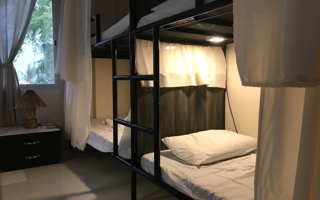 Avila's Horizon Dive Resort