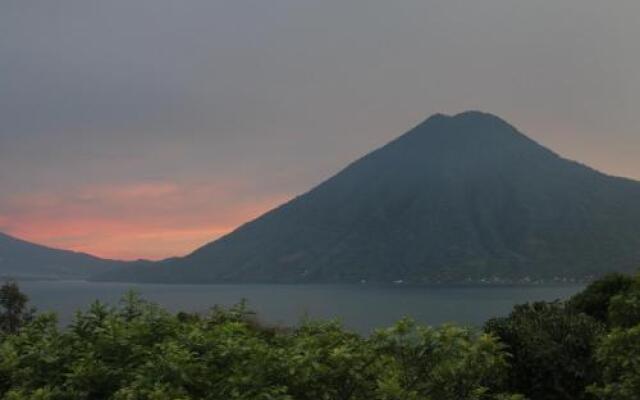 San Marcos La Laguna, Pasaj-Cap