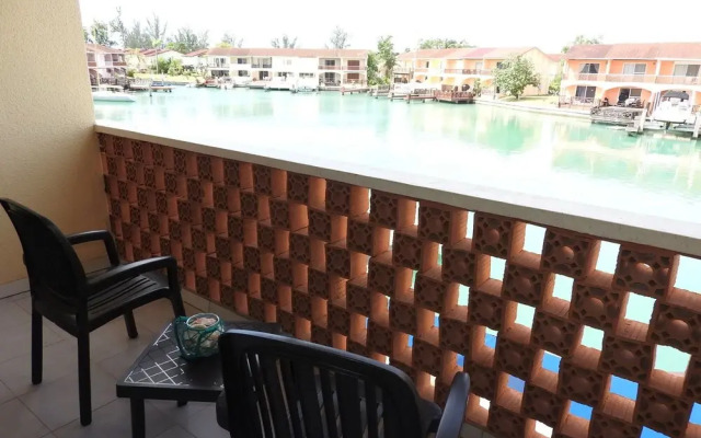 Villa Gatzby at Jolly Harbour