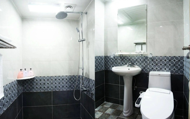 Hotel The Grang Jungmun