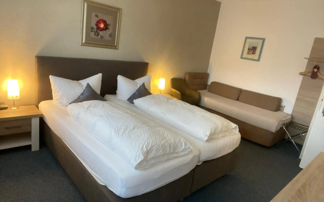 Sevdas Garni Hotel Weinforth