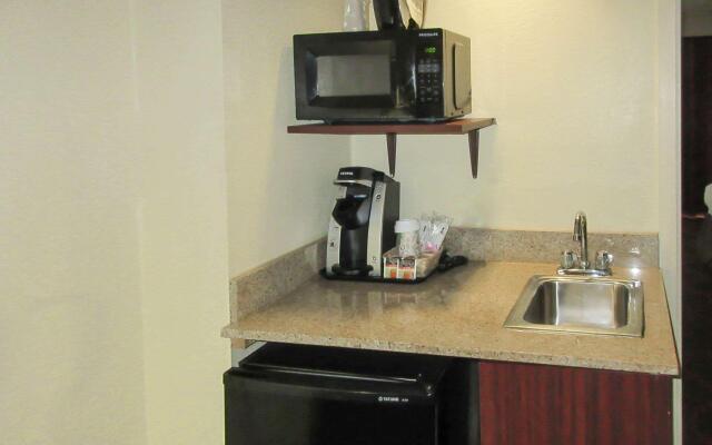 Holiday Inn Fayetteville-I-95 South