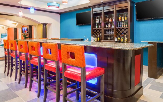 Clarion Inn & Suites Weatherford South