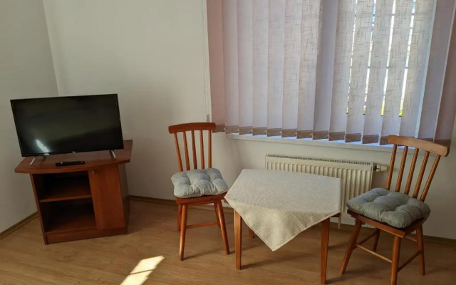 Pokoje Gościnne - Leśna 8