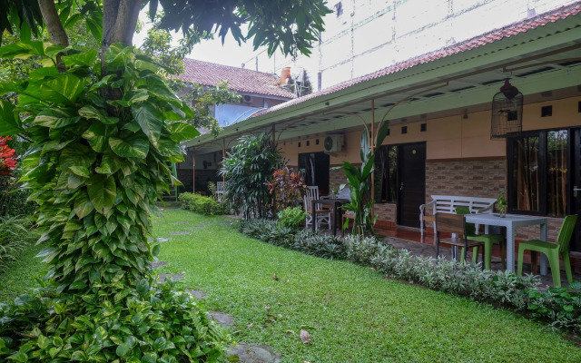 RedDoorz Syariah @ Colomadu 2