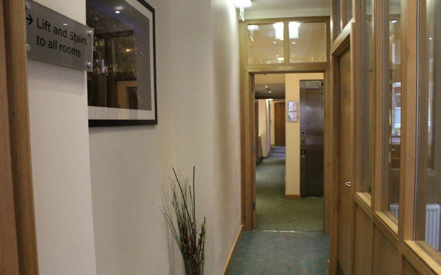 Regency Hotel Parkside