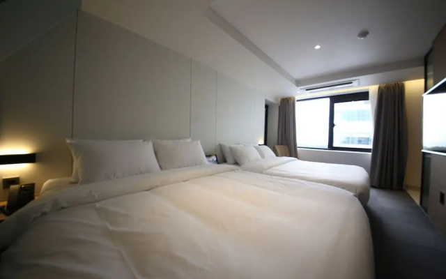 Haeundae Thevan Hotel