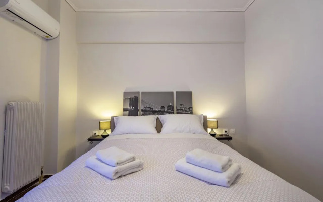 Kleio - Spacious Apartment in Glyfada
