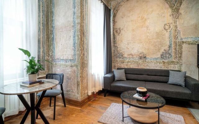 Urban Quarters - Büklü Han