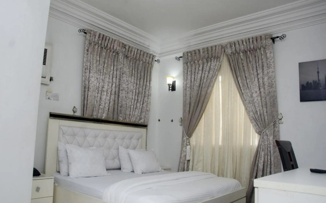 Davvy Hotels & Apartments