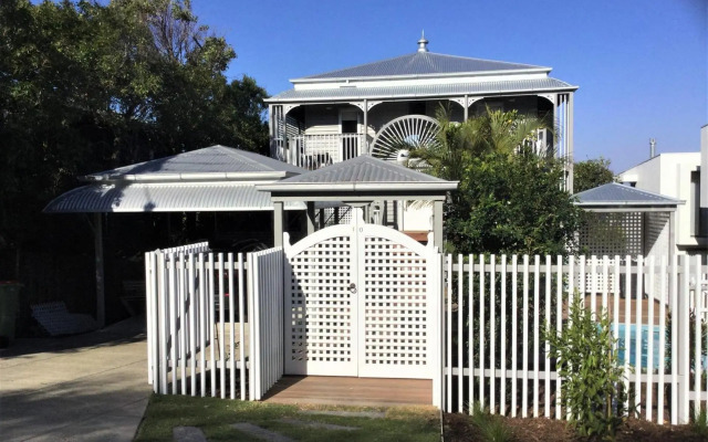 Enterprise St Prestigious Home with Breathtaking Views