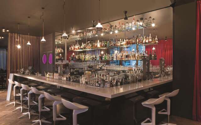 Adina Apartment Hotel Berlin Hackescher Markt