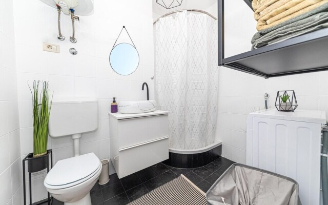 Beautiful Apartment in Split With Wifi and 1 Bedrooms