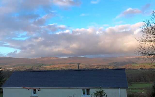 Cwtch Farm Bed & Breakfast