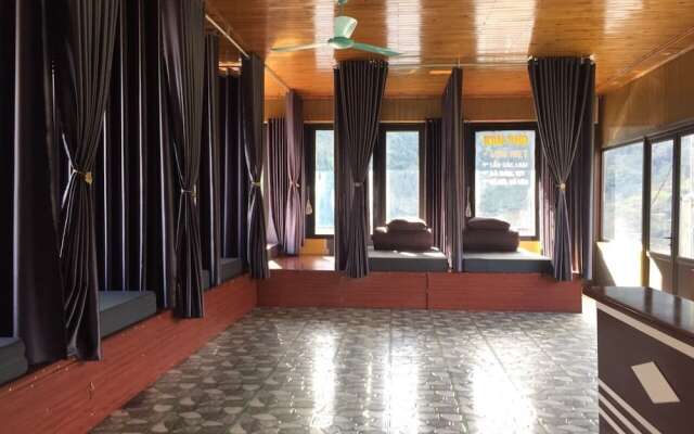 Scenic Views Farmstay & Hostel