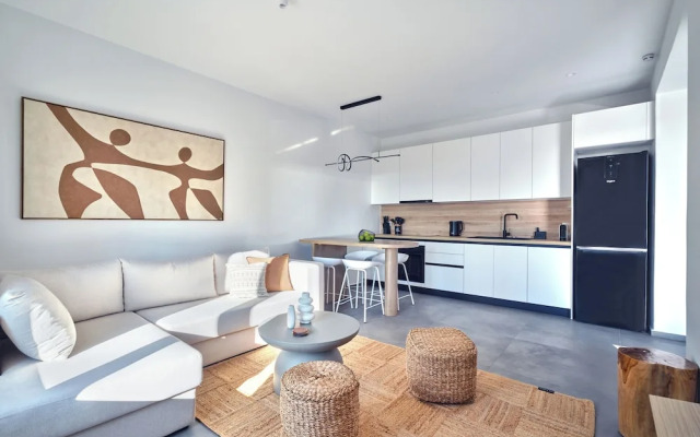 Parousia Luxury Apartments