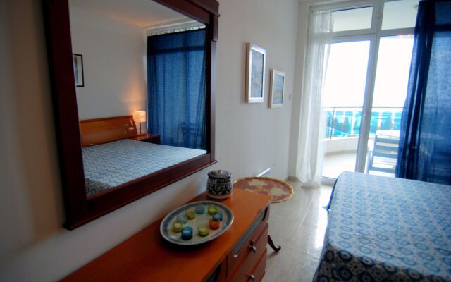 Baratero Vlas Marina Apartment