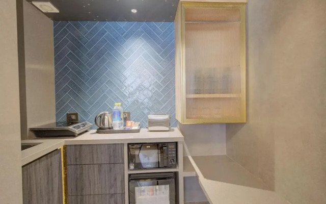 Empire Platinum Suites