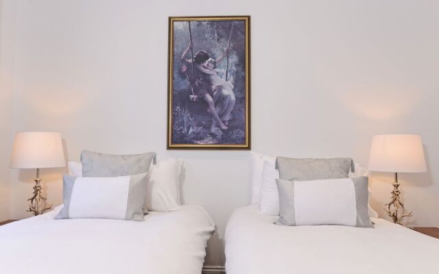 Bicknell House Hyde 1st