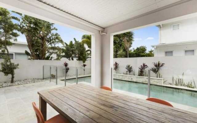 Malibu House On Salt Village Beach