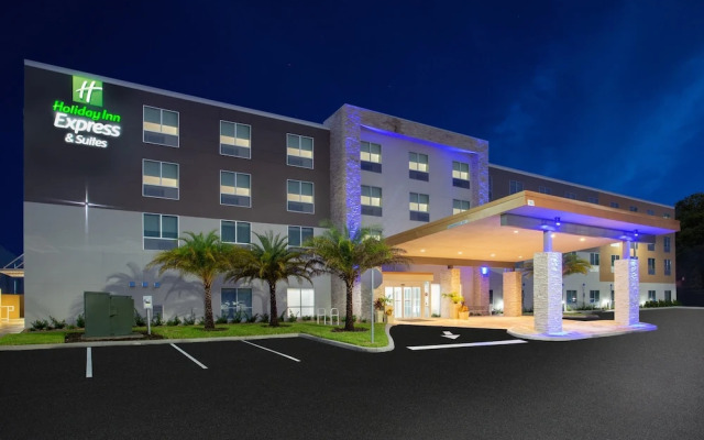 Holiday Inn Express And Suites Deland South