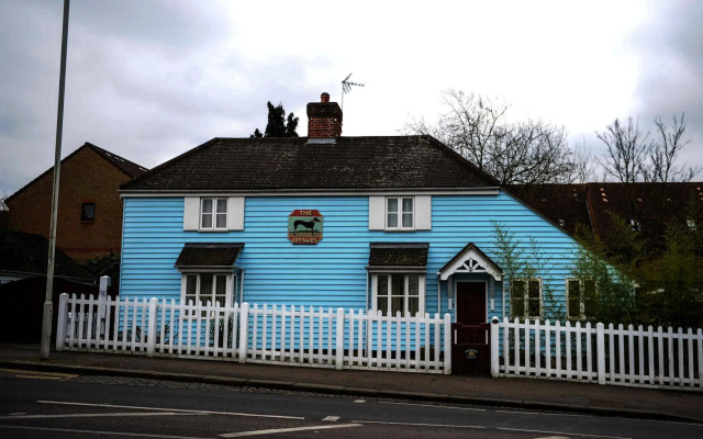 The Greyhound Cottage