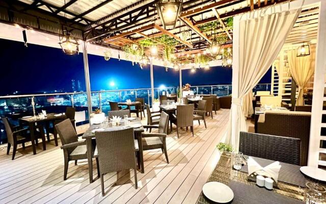 Aurora Boutique Hotel