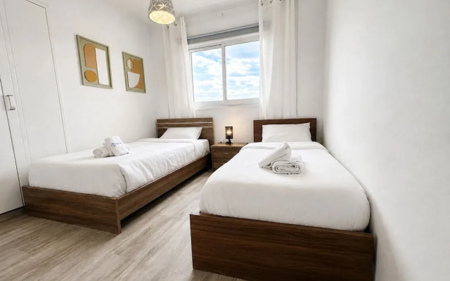Olympus Stylish 2-BR Apt in Larnaca