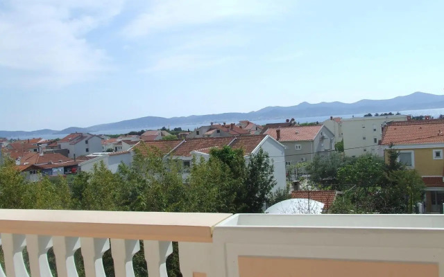 Rooms and Apartments Ana