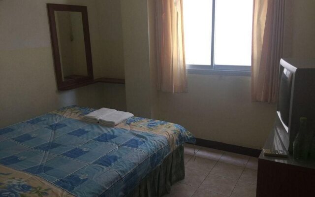 Chantorn Jomtien Guesthouse 1