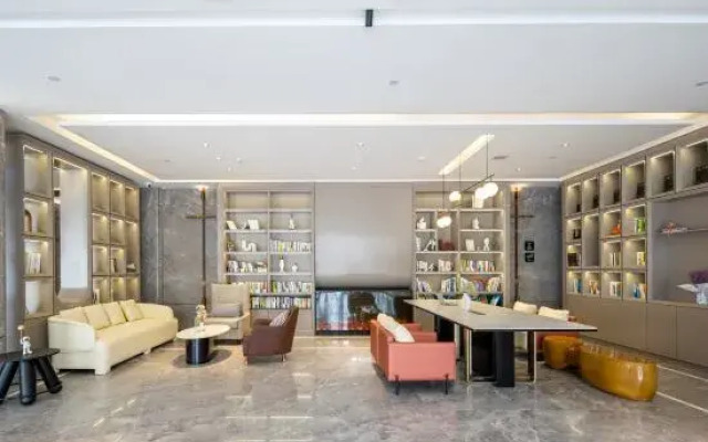 Tongliao Wanda Plaza Atour Hotel