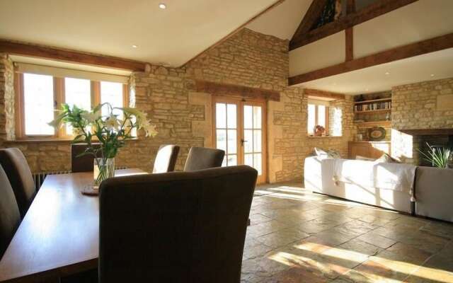 Calcot Peak Barn, CIRENCESTER