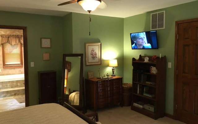 The Ebenezer House Bed & Breakfast
