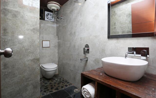 OYO 899 Dwaper Hotel