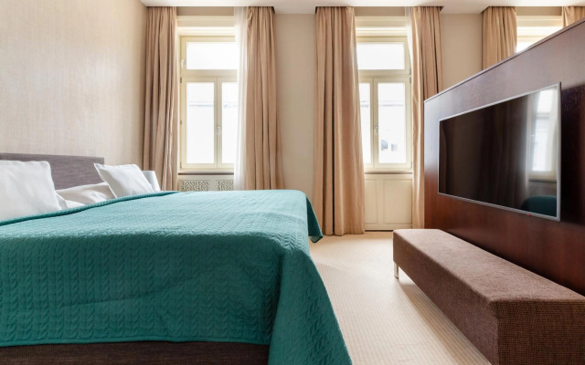 Roset Hotel & Residence