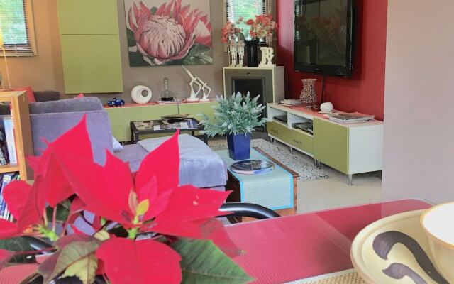 Crimson Villa